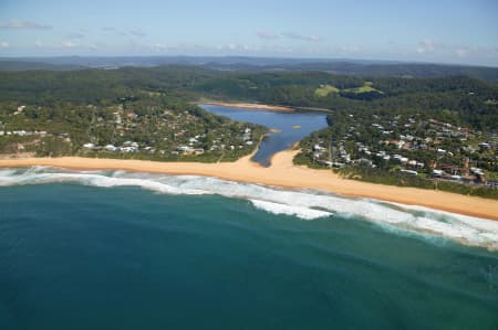 Aerial Image of MACMASTERS BEACH, CENTRAL COAST