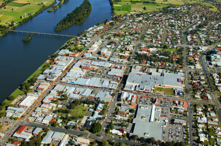 Aerial Image of TAREE TOWNSHIP AND MANNING RIVER.