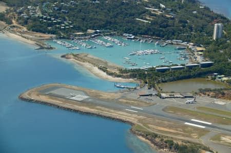 Aerial Image of HAMILTON ISLAND MARINA AND BOAT HARBOUR.