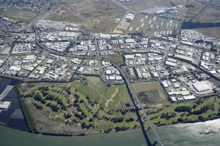 Aerial Image of ROYAL QUEENSLAND GOLF CLUB AND BRISBANE AIRPORT.