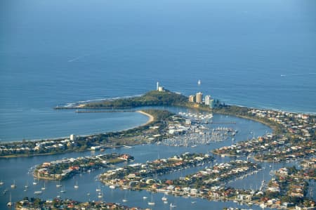 Aerial Image of POINT CARTWRIGHT AND MOOLOOLABA BOAT HARBOUR.