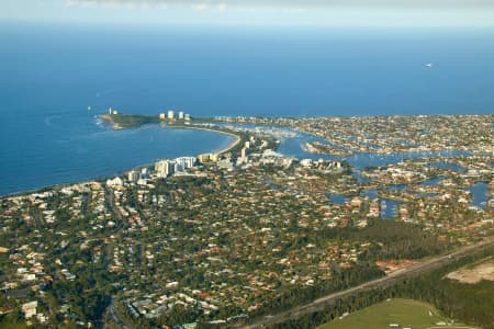 Aerial Image of MOOLOOLABA AND POINT CARTWRIGHT.