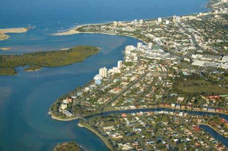 Aerial Image of PICNIC POINT MAROOCHYDORE.