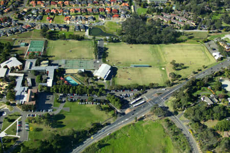 Aerial Image of OAKHILL COLLEGE, CASTLE HILL