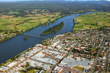 Aerial Image of TAREE TOWNSHIP AND MANNING RIVER