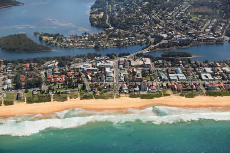 Aerial Image of NARRABEEN CENTRE