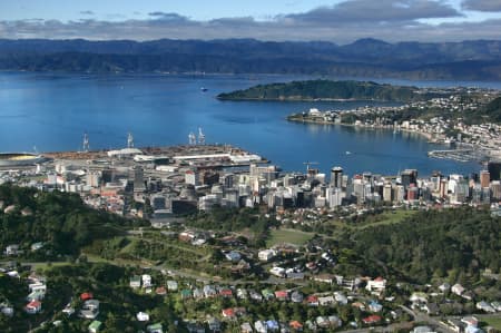 Aerial Image of THORNDON AND LAMBTON HARBOUR
