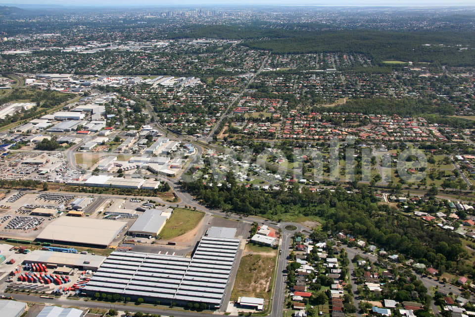Aerial Image of Acacia to the City