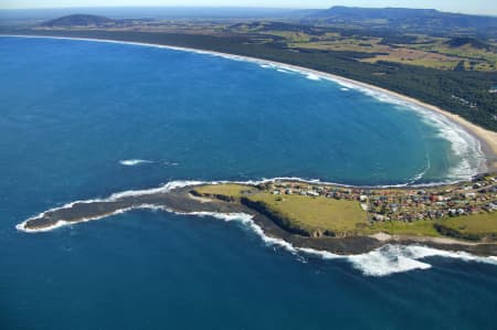 Aerial Image of BLACK HEAD, GERROA