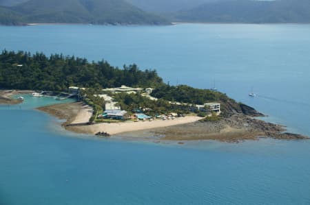 Aerial Image of DAYDREAM ISLAND RESORT AND SPA