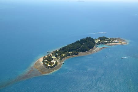 Aerial Image of DAYDREAM ISLAND