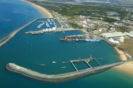 Aerial Image of FORGAN SMITH POINT AND MACKAY MARINA
