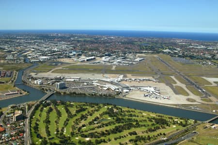 Aerial Image of SYDNEY AIRPORT TO COOGEE