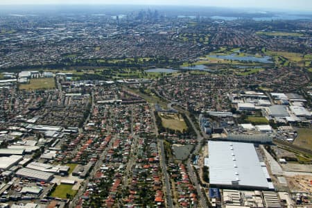 Aerial Image of BANKSMEADOW TO THE CITY
