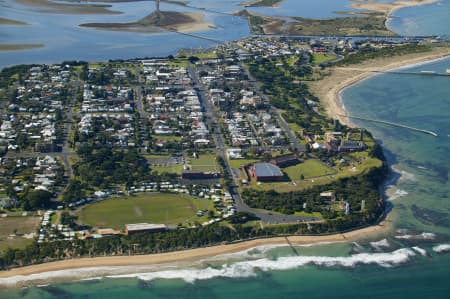 Aerial Image of QUEENSCLIFF AND SHORTLANDS BLUFF