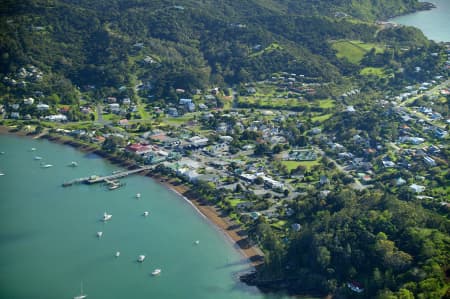 Aerial Image of RUSSELL IN THE MORNING