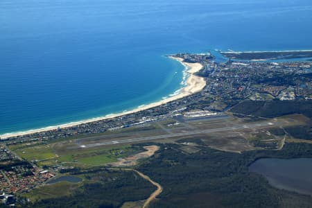 Aerial Image of COOLANGATTA AIRPORT.