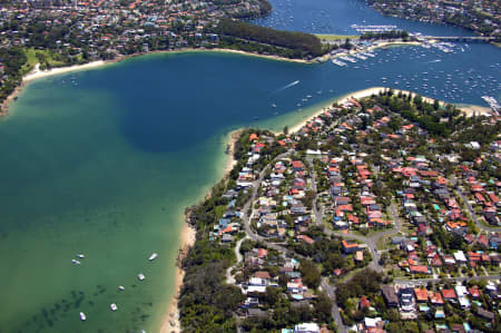 Aerial Image of CASTLE ROCK AND CLONTARF BEACH