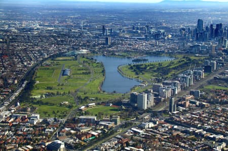 Aerial Image of ST KILDA TO MELBOURNE CBD.