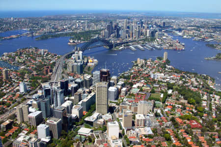 Aerial Image of NORTH SYDNEY AND MCMAHONS POINT.