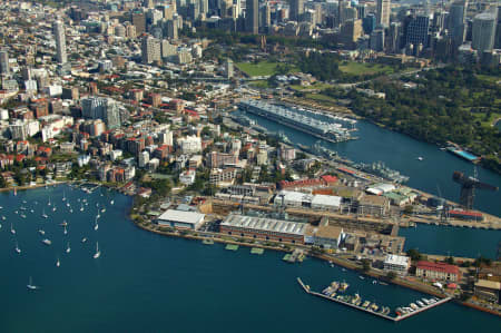 Aerial Image of POTTS POINT AND WOOLLOOMOOLOO
