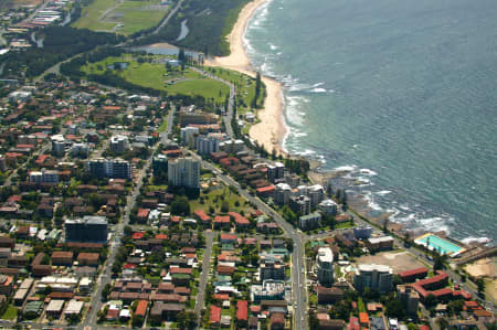 Aerial Image of WOLLONGONG TO FAIRY MEADOW BEACH