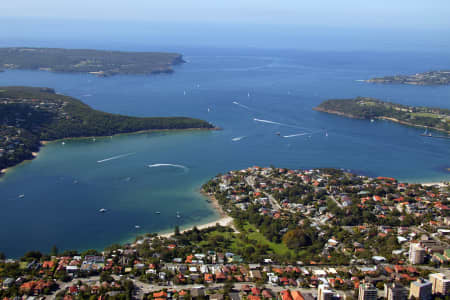 Aerial Image of CHINAMANS BEACH TO NORTH HEAD