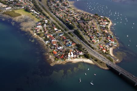 Aerial Image of TAREN POINT AND CAPTAIN COOK BRIDGE