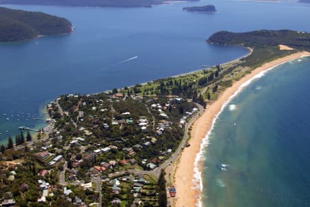 Aerial Image of PALM BEACH TO LION ISLAND