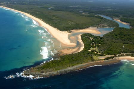 Aerial Image of SALTWATER AND WALLABI POINT