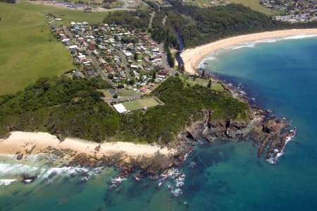 Aerial Image of HALLIDAYS POINT
