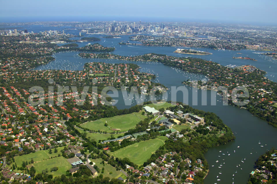 Aerial Image of Longueville to the city