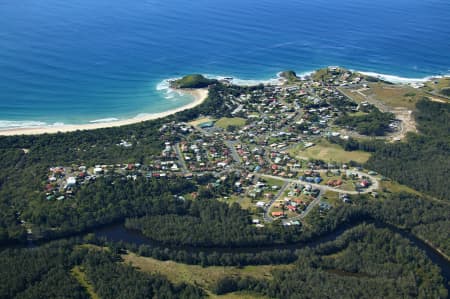 Aerial Image of SCOTTS HEAD AND FORSTERS BEACH