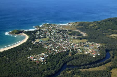 Aerial Image of SCOTTS HEAD AND WARRELL CREEK