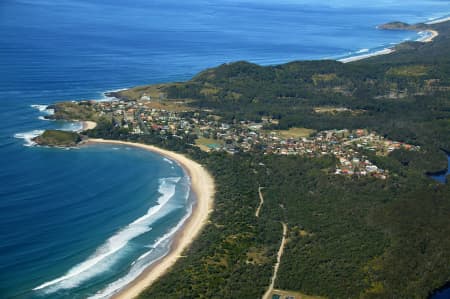 Aerial Image of SCOTTS HEAD AND GRASSY HEAD