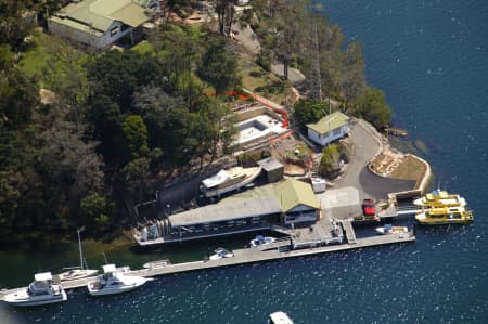 Aerial Image of COTTAGE POINT YACHT CLUB