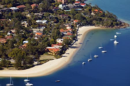 Aerial Image of CLONTARF BEACH IN FOCUS