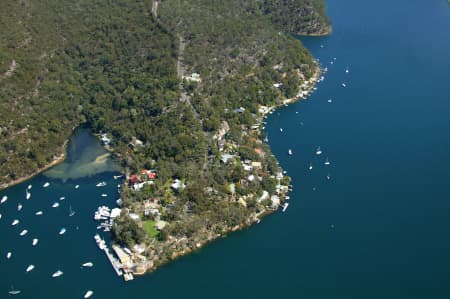 Aerial Image of COTTAGE POINT