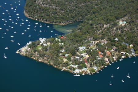 Aerial Image of COTTAGE POINT