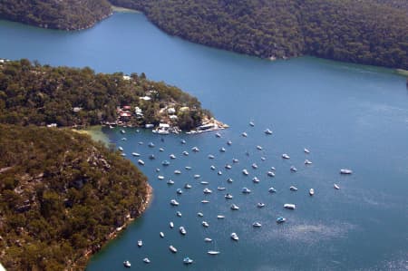 Aerial Image of COTTAGE POINT