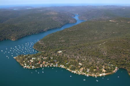 Aerial Image of COTTAGE POINT