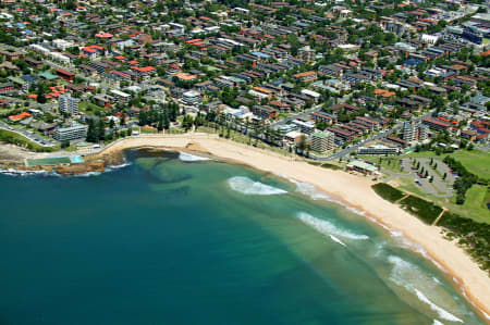 Aerial Image of DEE WHY BEACH.