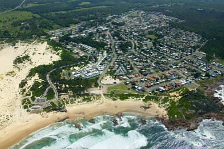 Aerial Image of ANNA BAY AND BIRUBI POINT