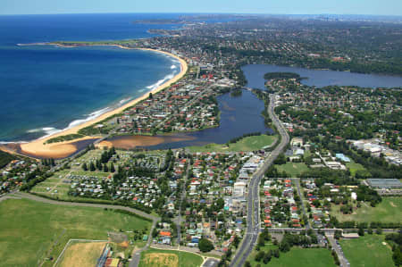 Aerial Image of NARRABEEN TO THE CITY