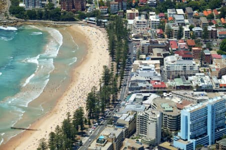 Aerial Image of MANLY CLOSE UP