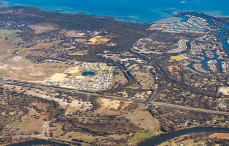 Aerial Image of RAVENSWOOD