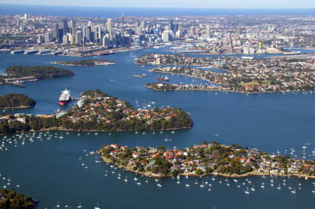 Aerial Image of WOOLWICH AND GREENWICH