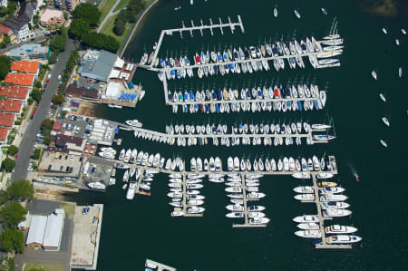 Aerial Image of CRUISING YACHT CLUB, RUSHCUTTERS BAY