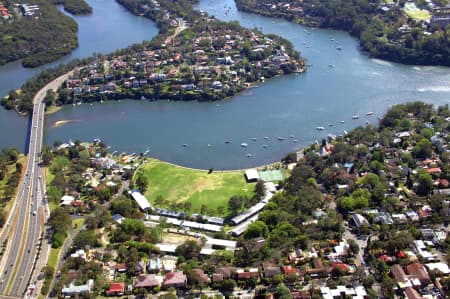 Aerial Image of HUNTERS HILL AND LINLEY POINT.