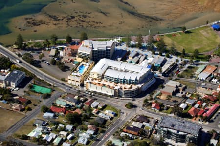 Aerial Image of THE ENTRANCE